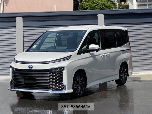 Toyota VOXY 2023-03 8362875-0