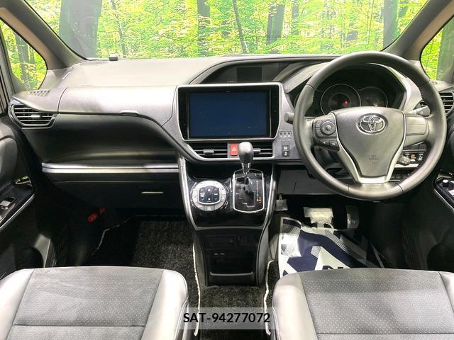 Toyota VOXY 2021-05 8362928-1