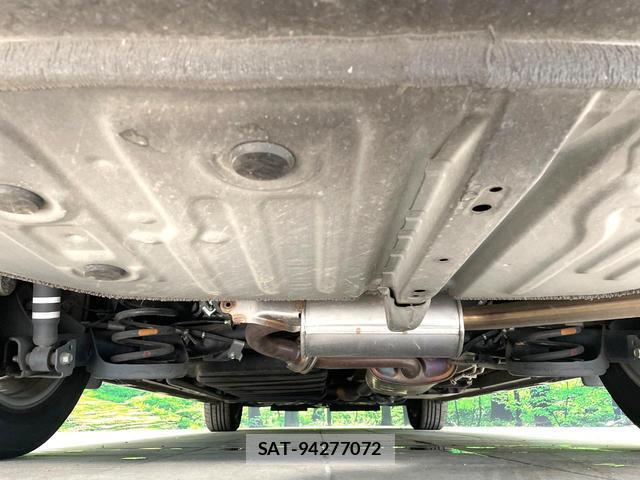 Toyota VOXY 2021-05 8362928-18