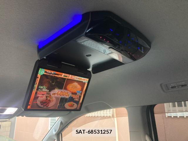 Toyota VOXY 2009-10 8362971-16