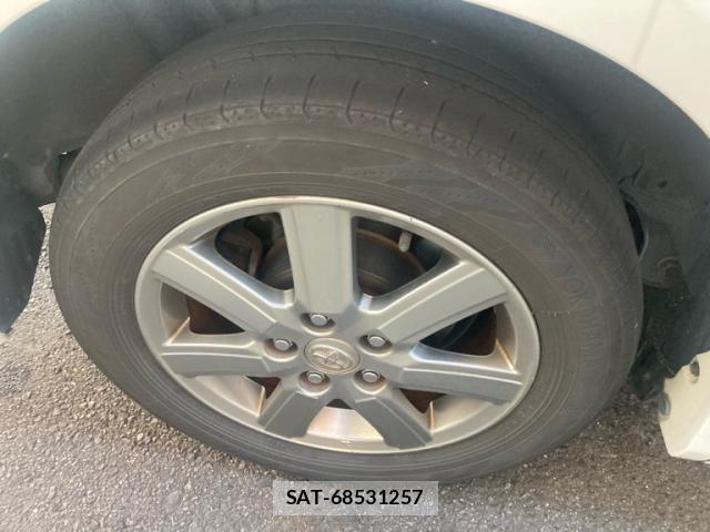 Toyota VOXY 2009-10 8362971-7