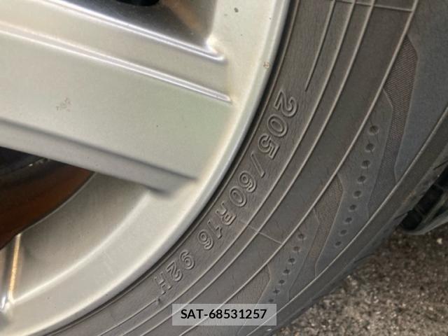 Toyota VOXY 2009-10 8362971-8