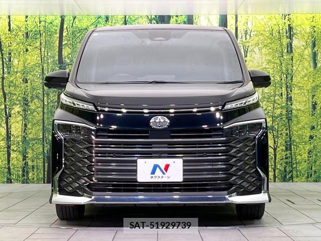 Toyota VOXY 2024-02 8363029-13