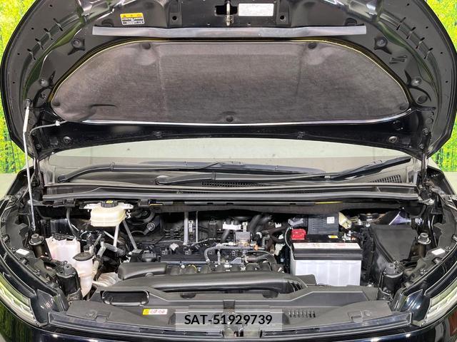 Toyota VOXY 2024-02 8363029-17