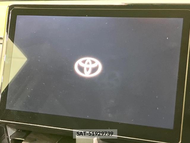 Toyota VOXY 2024-02 8363029-2