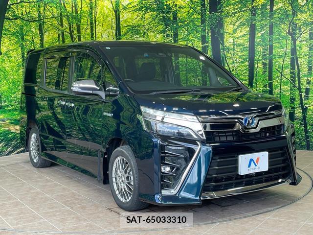 Toyota VOXY 2017-12 8363049-17