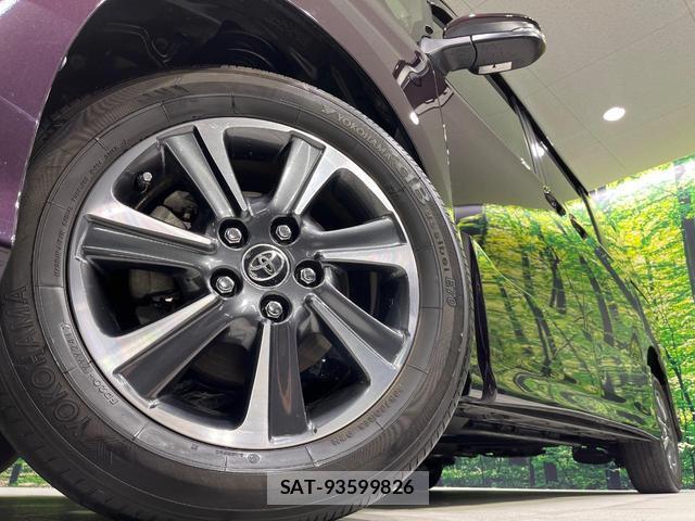 Toyota VOXY 2017-07 8363162-14