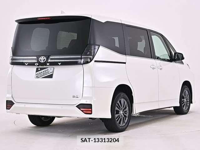 Toyota VOXY 2025-10 8363167-1