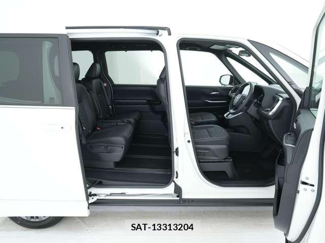 Toyota VOXY 2025-10 8363167-18