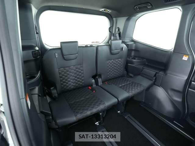 Toyota VOXY 2025-10 8363167-7