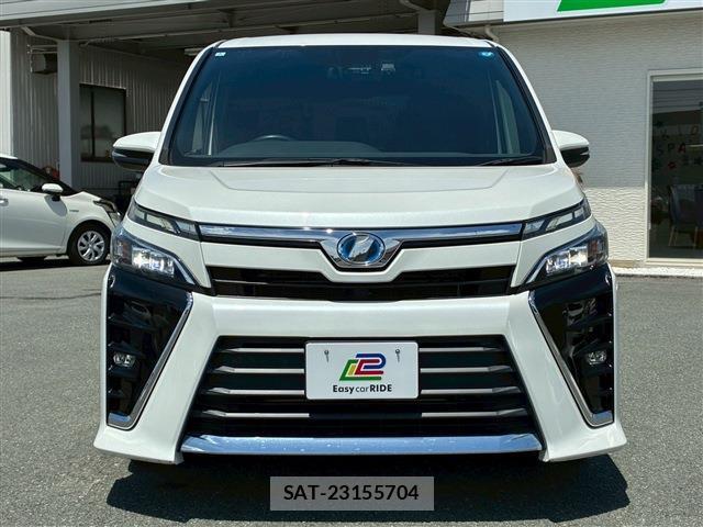 Toyota VOXY 2018-02 8363185-8