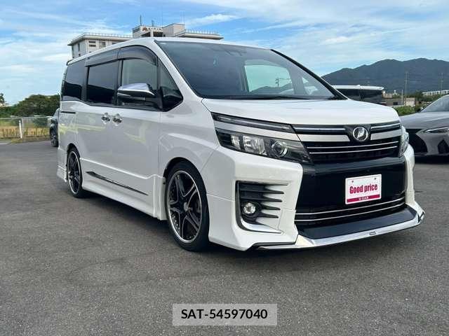 Toyota VOXY 2016-09 8363197-11
