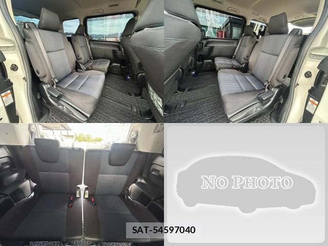Toyota VOXY 2016-09 8363197-6