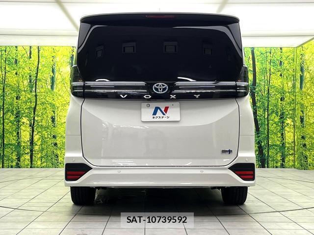 Toyota VOXY 2025-07 8363239-16