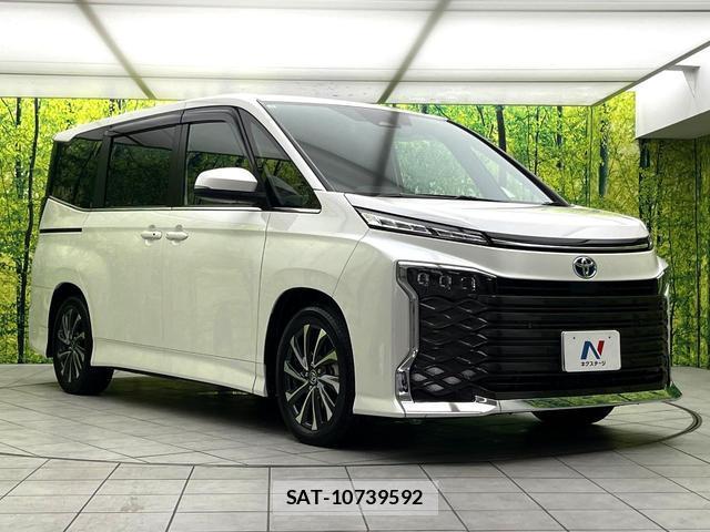 Toyota VOXY 2025-07 8363239-17