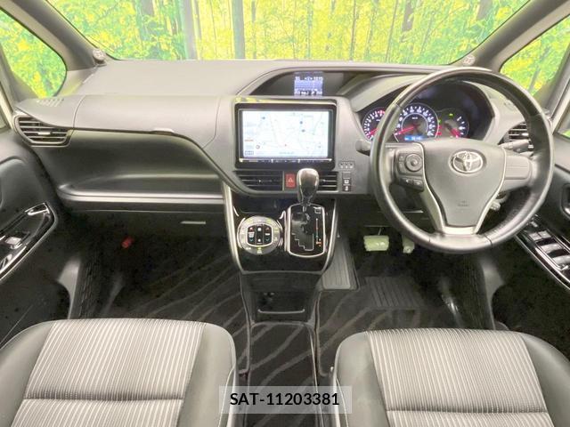 Toyota VOXY 2020-03 8363315-1