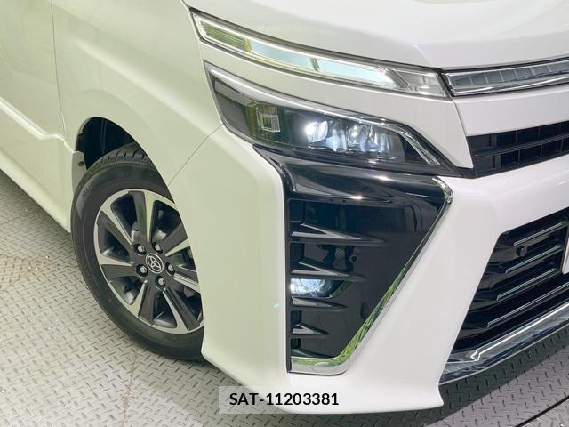 Toyota VOXY 2020-03 8363315-12