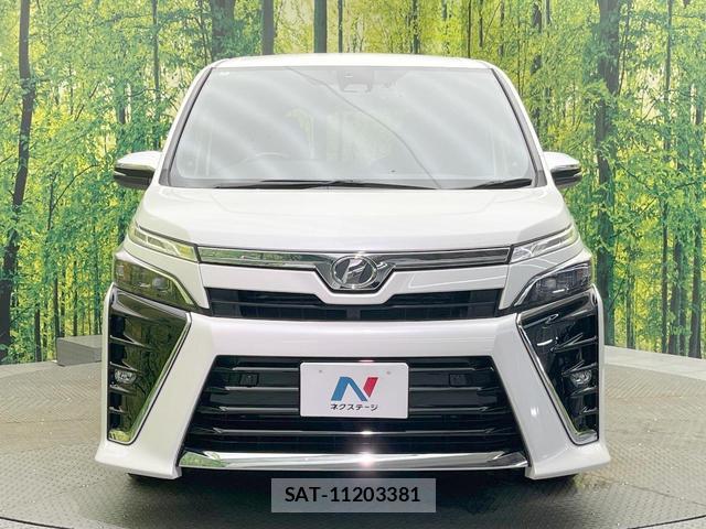 Toyota VOXY 2020-03 8363315-14