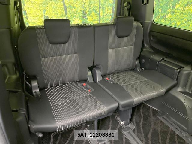 Toyota VOXY 2020-03 8363315-9