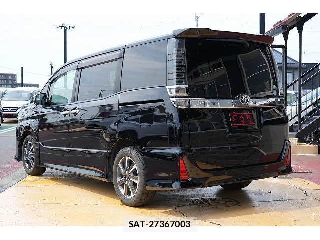 Toyota VOXY 2019-08 8363379-1