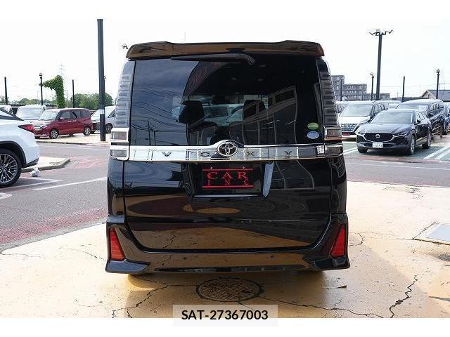 Toyota VOXY 2019-08 8363379-2