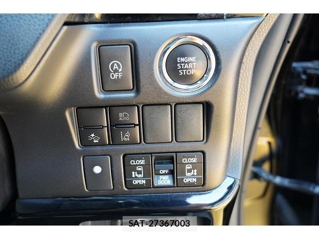 Toyota VOXY 2019-08 8363379-7