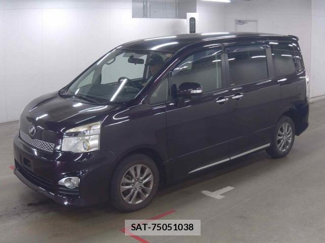 Toyota VOXY 2013-09 8363426-3