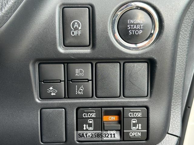 Toyota VOXY 2021-09 8363437-6