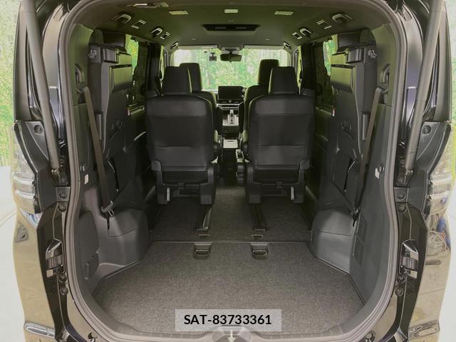 Toyota VOXY 2025-09 8363555-10