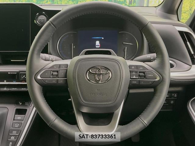 Toyota VOXY 2025-09 8363555-11