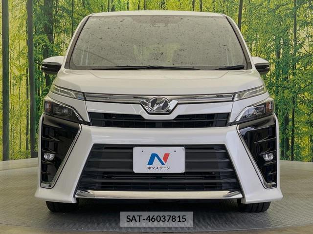 Toyota VOXY 2018-12 8363556-14