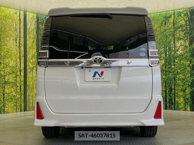 Toyota VOXY 2018-12 8363556-15