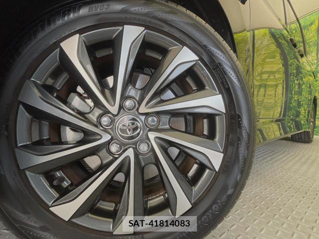 Toyota VOXY 2024-05 8363557-13