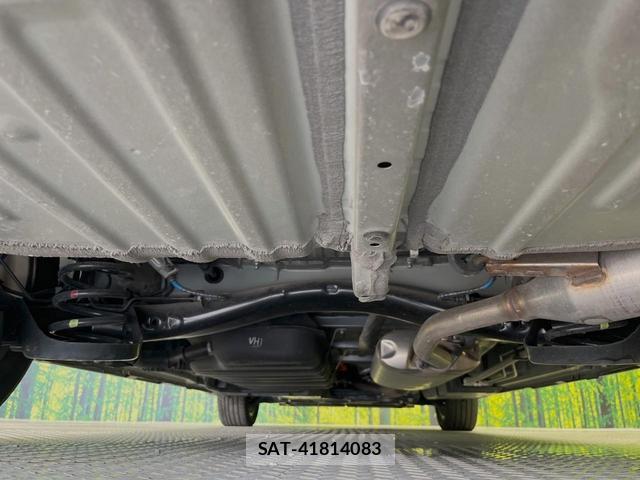 Toyota VOXY 2024-05 8363557-19