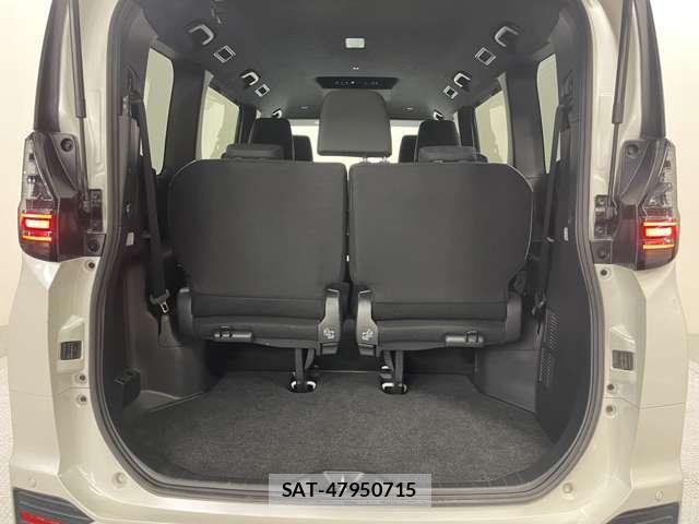 Toyota VOXY 2023-02 8363622-16