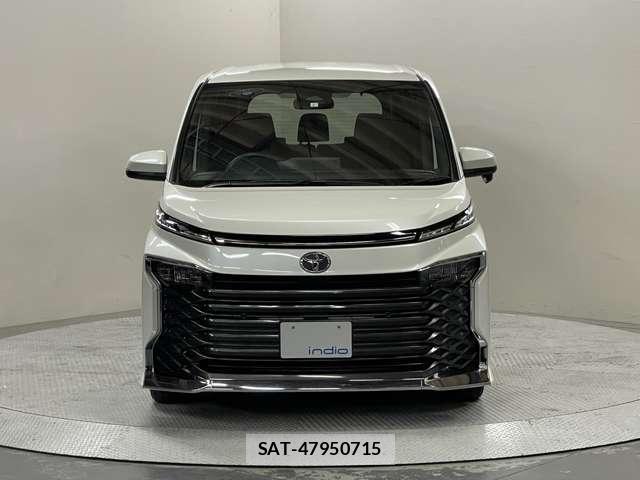 Toyota VOXY 2023-02 8363622-8