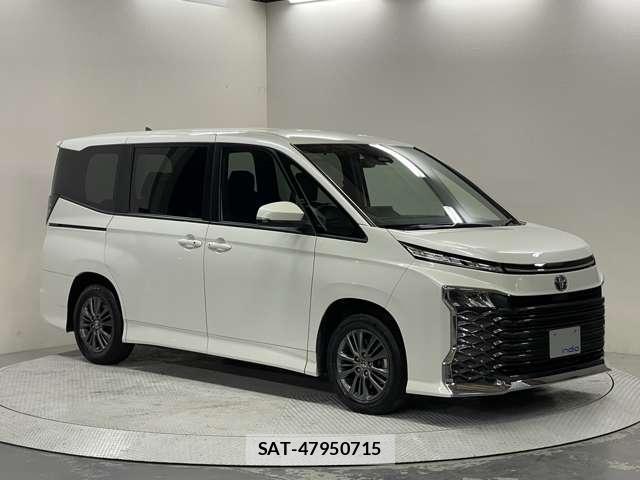 Toyota VOXY 2023-02 8363622-9
