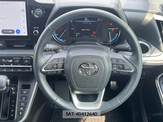 Toyota VOXY 2023-10 8363626-12
