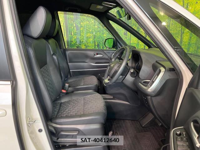 Toyota VOXY 2023-10 8363626-8