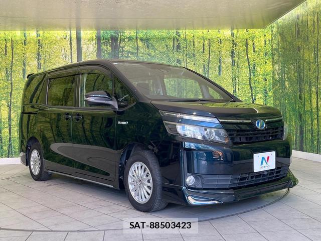 Toyota VOXY 2016-04 8363627-16