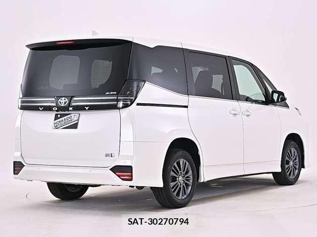 Toyota VOXY 2025-10 8363759-1