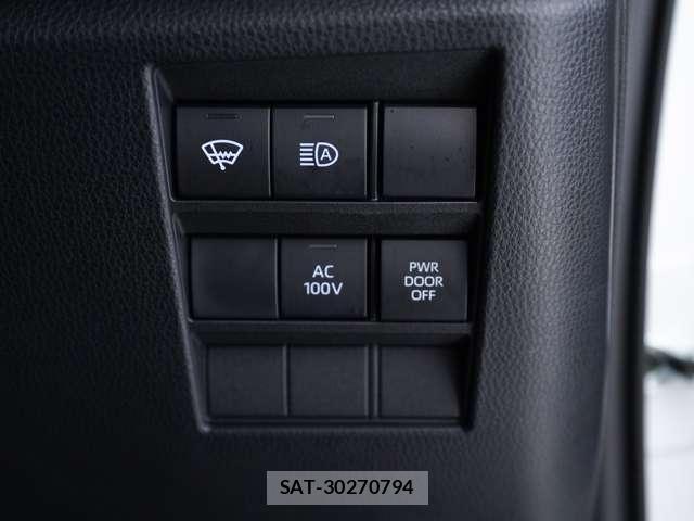 Toyota VOXY 2025-10 8363759-13