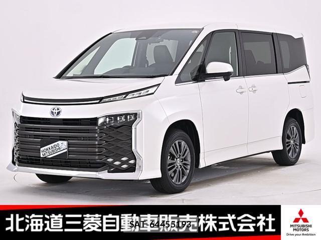 Toyota VOXY 2025-10 8363760-0