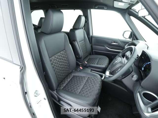 Toyota VOXY 2025-10 8363760-6