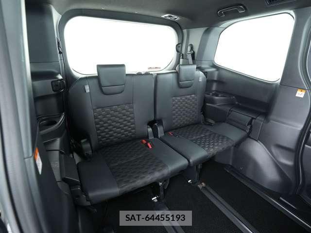 Toyota VOXY 2025-10 8363760-8
