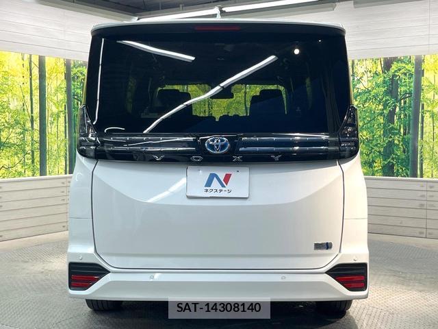 Toyota VOXY 2025-06 8363806-15