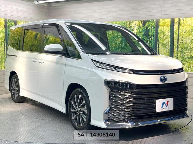 Toyota VOXY 2025-06 8363806-16