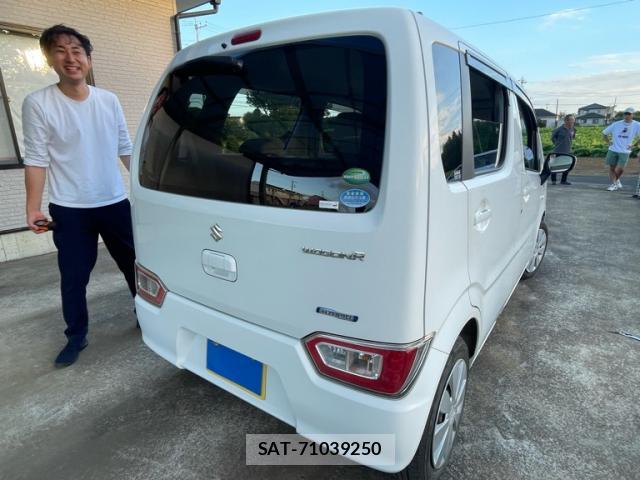 Suzuki WAGON R 2018-04 8361754-1