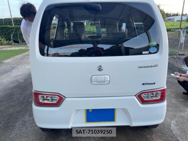 Suzuki WAGON R 2018-04 8361754-3