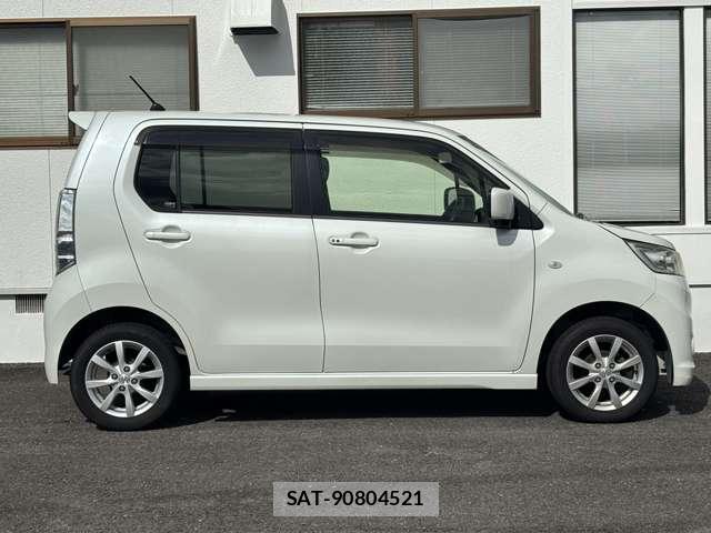 Suzuki WAGON R 2013-06 8363237-12